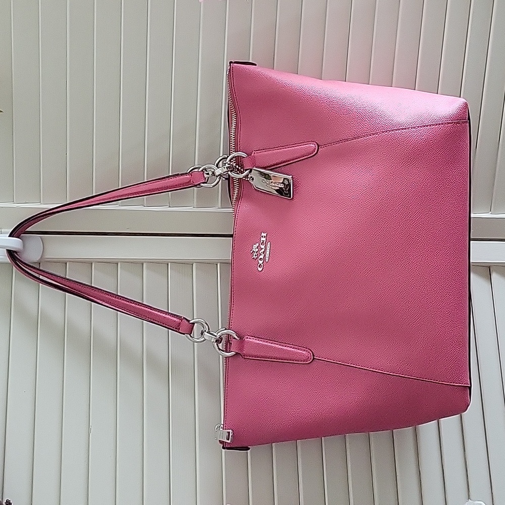 Coach Zip Top Tote Bag. Crossgrain Leather. Pink